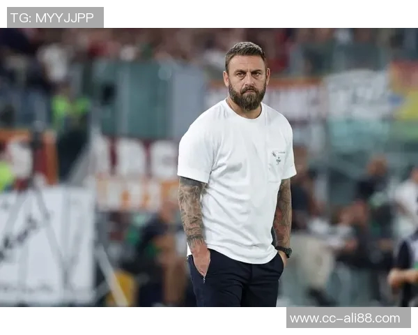 比萨主帅吉拉迪诺因庆祝绝平球扭伤脚踝情绪激动