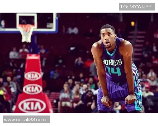 黄蜂队强势崛起连胜八场成功跻身东部附加赛区击败多支强敌展现冠军潜力 黄蜂队强势崛起连胜八场成功跻身东部附加赛区击败多支强敌展现冠军潜力