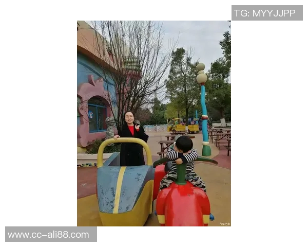 埃斯特旺与家人共同搬入新居，告别酒店生活开启新篇章